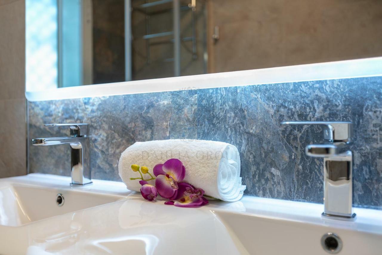 El Faro Beach Apartment By Dahlia Group Estepona Luaran gambar